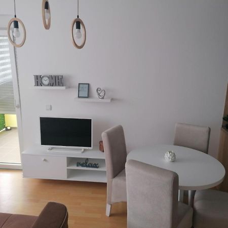 Emili Apartman Jagodina Exterior foto
