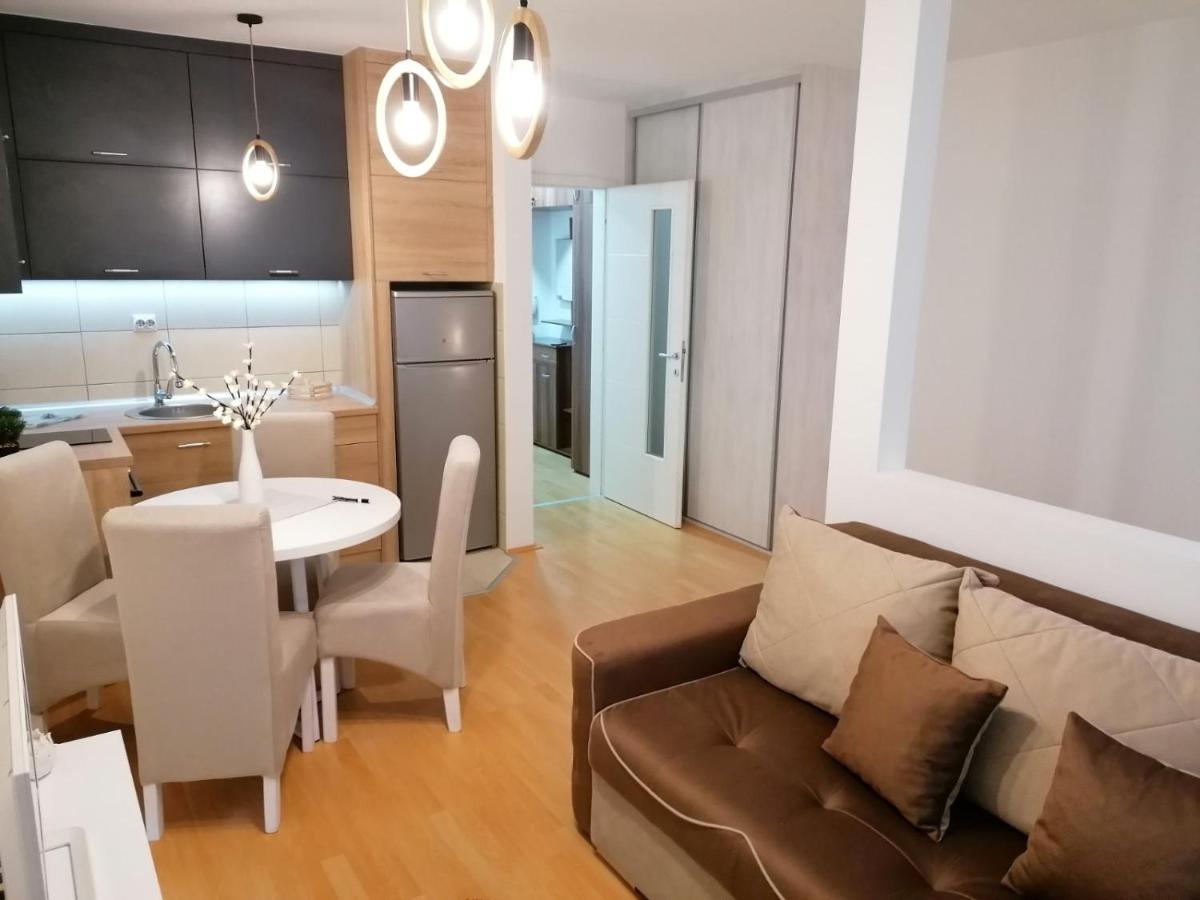Emili Apartman Jagodina Exterior foto
